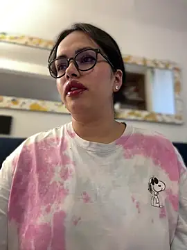 Snapshot of andra_rose chatting on 02.02.25 andra rose online show from 02.02.25