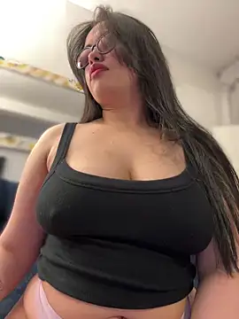 Snapshot of andra_rose chatting on 03.07.25 andra rose online show from 03.07.25