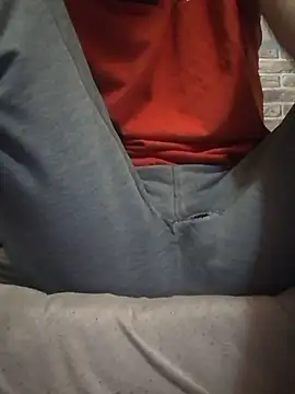 Snapshot of Adamvarga0318 chatting on 02.20.25 Adamvarga0318 online show from 02.20.25