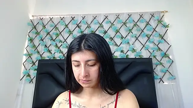 EmmaWilliamss online show from 11.12.25