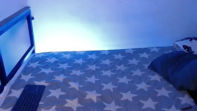 Snapshot of VampGirl1 chatting on 01.08.26 VampGirl1 online show from 01.08.26