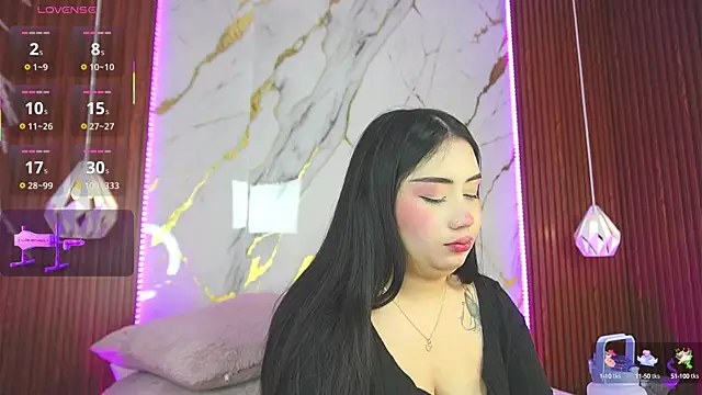 haylie  online show from 02.12.25