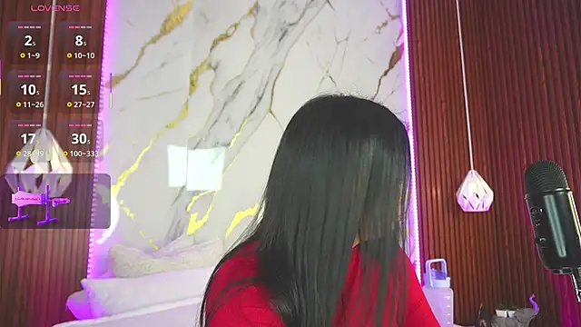 haylie  online show from 02.14.25