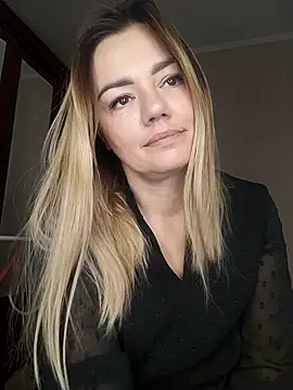 KrissSexi online show from 10.16.25