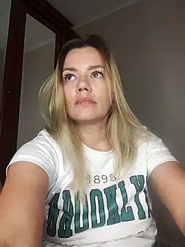 KrissSexi online show from 10.18.25