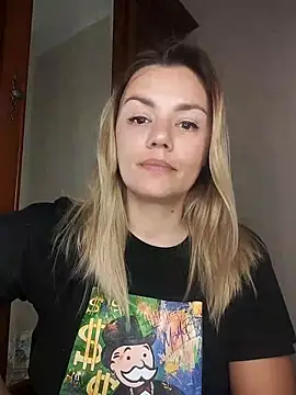 KrissSexi online show from 10.30.25