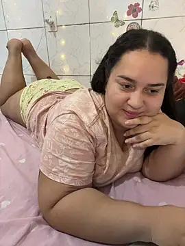 Snapshot of MinaBoss chatting on 04.08.26 MinaBoss online show from 04.08.26