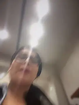 Insane Issa online show from 02.20.25