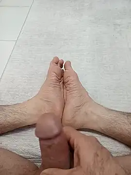 Hardapple01 online show from 03.05.25