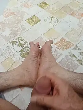 Snapshot of Hardapple01 chatting on 02.14.26 Hardapple01 online show from 02.14.26