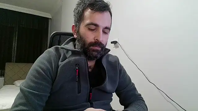 Snapshot of tgltplsr chatting on 01.15.25 tgltplsr online show from 01.15.25