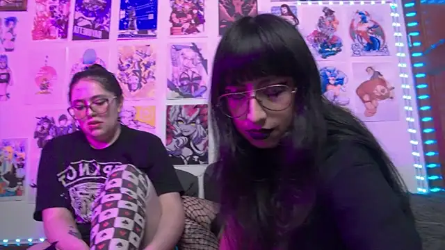 snowblack  online show from 01.02.25