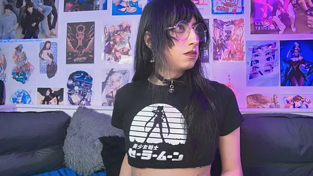 snowblack  online show from 09.12.25