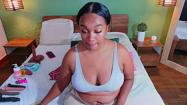 Snapshot of dannaahbrown chatting on 07.10.26 dannaahbrown online show from 07.10.26