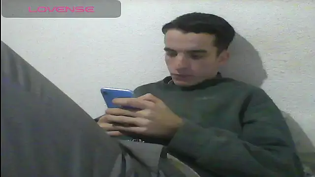 Tombgy07 online show from 02.15.25