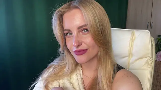 Snapshot of anita_blairr chatting on 05.18.26 anita blairr online show from 05.18.26