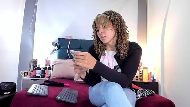 charlott lens online show from 10.09.25