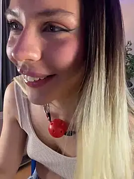 KittyKatyDream online show from 01.18.25