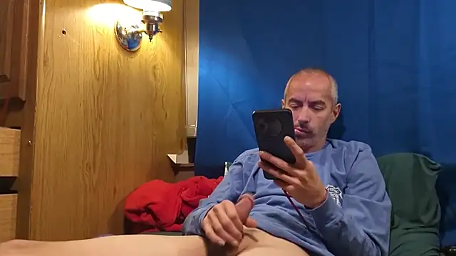 Snapshot of JunkieLiLMethWhore chatting on 02.19.26 JunkieLiLMethWhore online show from 02.19.26