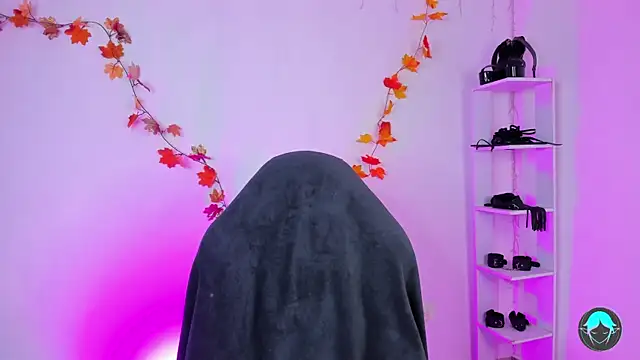 sofi elfqueen online show from 02.21.26