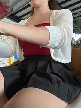 Snapshot of Jessical chatting on 12.25.24 Jessical online show from 12.25.24
