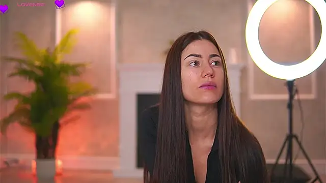 Abbela White online show from 11.25.25