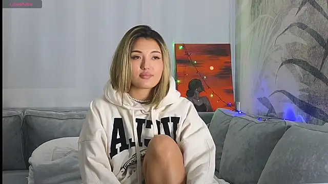 lily  foster online show from 12.26.24