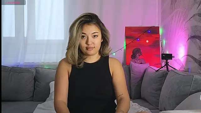 lily  foster online show from 01.10.25