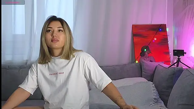 lily  foster online show from 01.15.25