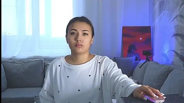 lily  foster online show from 02.17.25