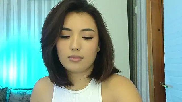 lily  foster online show from 09.09.25