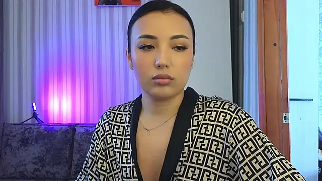 lily  foster online show from 09.23.25