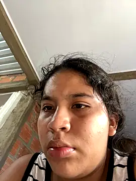 moncerrat luna online show from 11.19.25