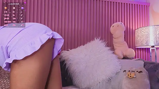 Emiily Scott1 online show from 01.16.25