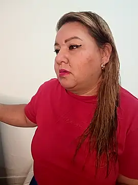 Snapshot of HORNY_MATURE25 chatting on 02.04.26 HORNY MATURE25 online show from 02.04.26