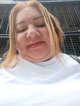 Snapshot of HORNY_MATURE25 chatting on 05.05.26 HORNY MATURE25 online show from 05.05.26