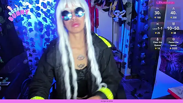 Roxanbunny1 online show from 02.08.25