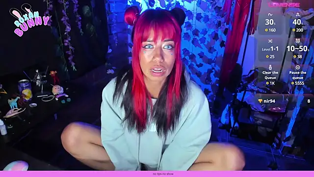 Roxanbunny1 online show from 02.12.25