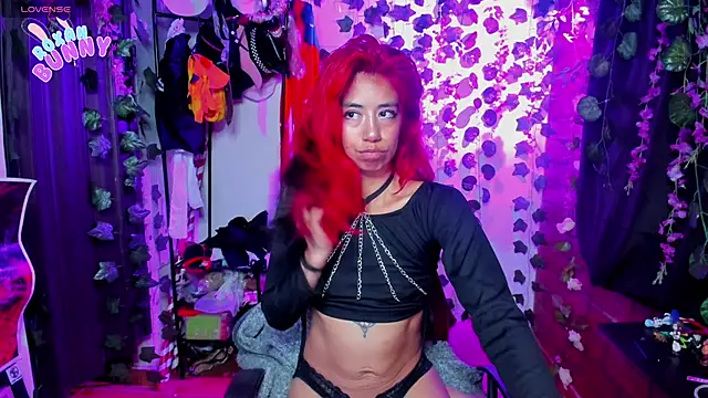 Roxanbunny1 online show from 03.14.25