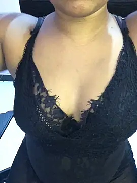 Rose Olivia online show from 03.26.26