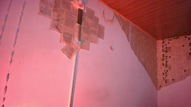 Snapshot of kisstarxxx chatting on 09.10.25 kisstarxxx online show from 09.10.25