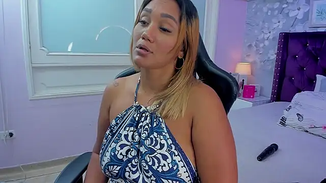 Snapshot of dalila_salazar chatting on 05.17.26 dalila salazar online show from 05.17.26