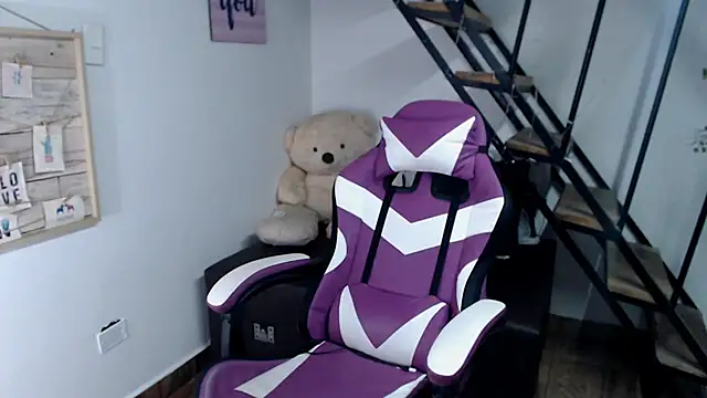 samantha baby  online show from 10.12.25