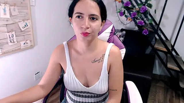 Snapshot of samantha_baby_ chatting on 03.20.26 samantha baby online show from 03.20.26