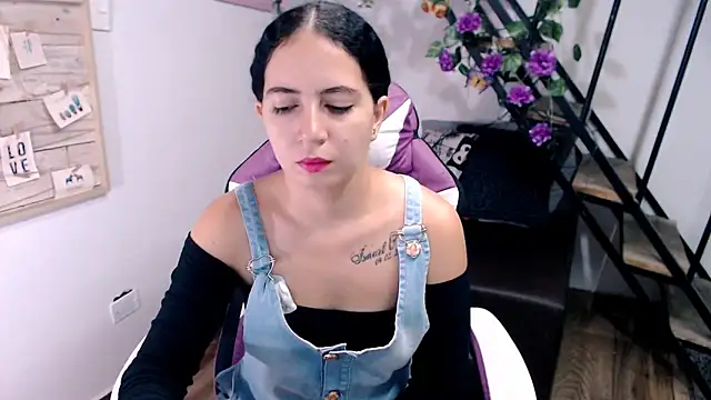 Snapshot of samantha_baby_ chatting on 03.26.26 samantha baby online show from 03.26.26
