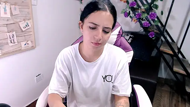Snapshot of samantha_baby_ chatting on 03.29.26 samantha baby online show from 03.29.26