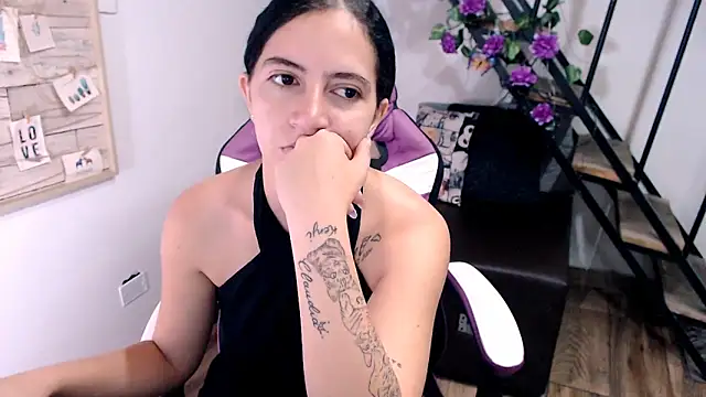 Snapshot of samantha_baby_ chatting on 03.31.26 samantha baby online show from 03.31.26