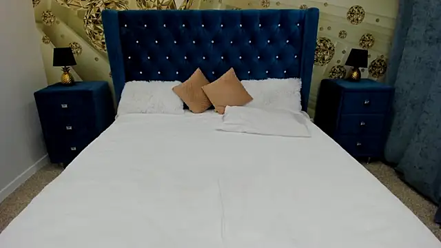 Katrina Minchels online show from 10.24.25