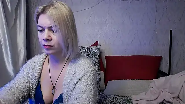 Snapshot of LILU_MS chatting on 11.20.25 LILU MS online show from 11.20.25