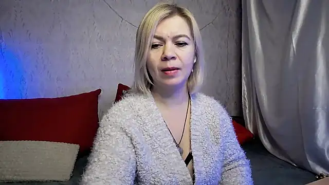 Snapshot of LILU_MS chatting on 12.15.25 LILU MS online show from 12.15.25